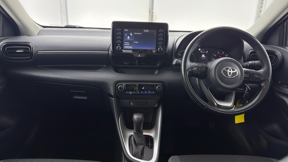 Toyota Yaris 1.5 Hybrid Icon 5dr CVT Hybrid Hatchback - Image 6