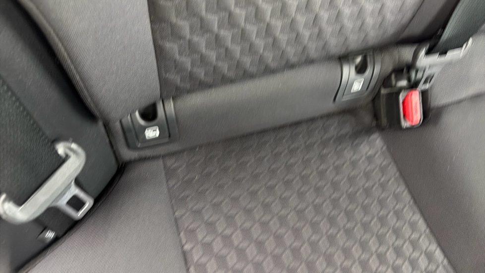 Toyota Yaris 1.5 Hybrid Icon 5dr CVT Hybrid Hatchback - Image 14