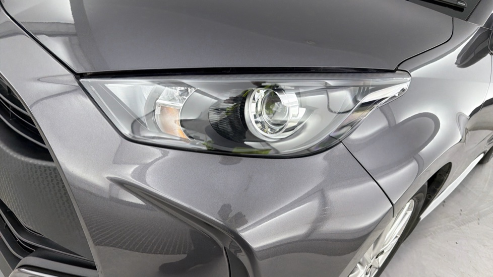 Toyota Yaris 1.5 Hybrid Icon 5dr CVT Hybrid Hatchback - Image 20