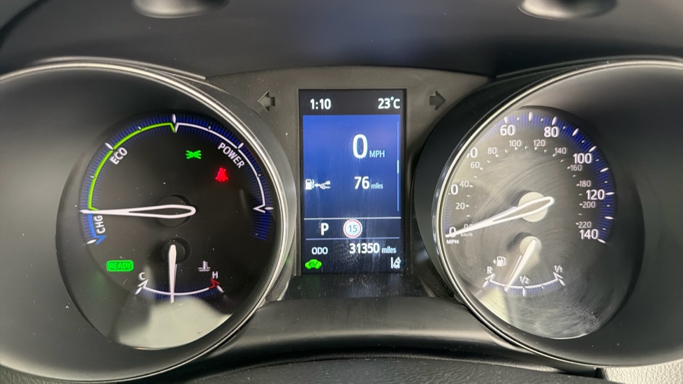 Toyota C-HR 2.0 Hybrid Design 5dr CVT Hybrid Hatchback - Image 11