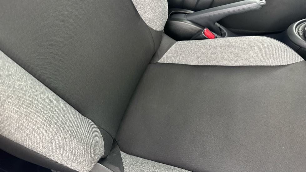 Toyota Aygo X 1.0 VVT-i Pure 5dr Petrol Hatchback - Image 17