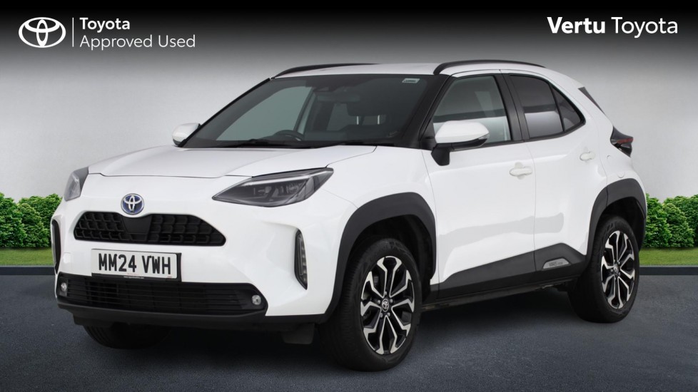 Toyota Yaris Cross 1.5 Hybrid Design 5dr CVT Hybrid Estate - Image 3