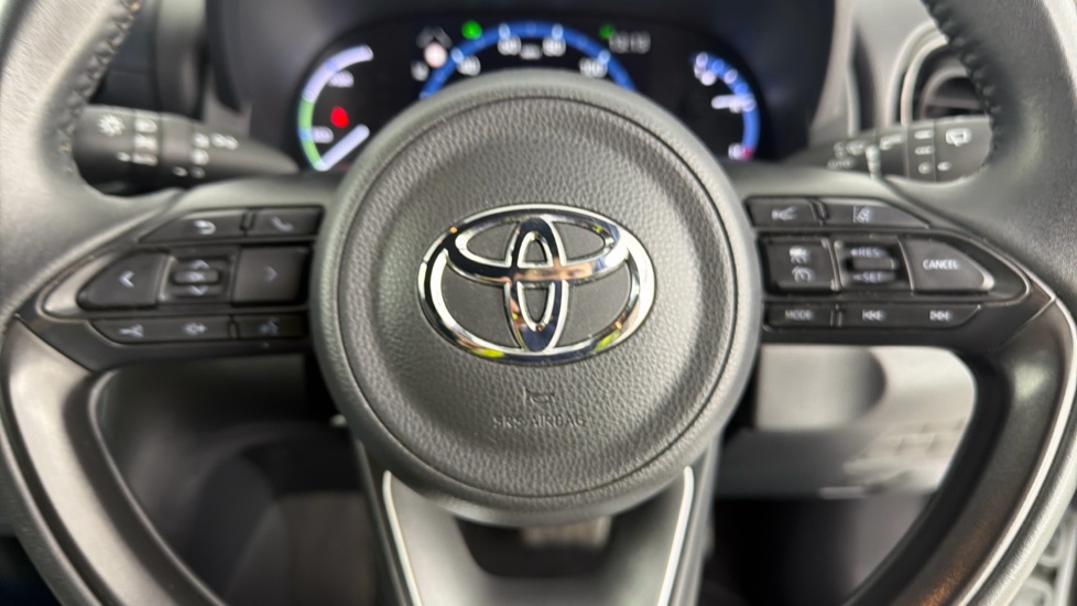 Toyota Yaris Cross 1.5 Hybrid Design 5dr CVT Hybrid Estate - Image 10