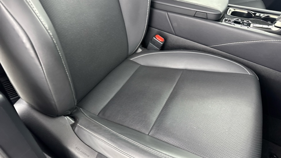Lexus RX 450h+ 2.5 Premium Plus 5dr E-CVT [Pan Roof] Estate - Image 18