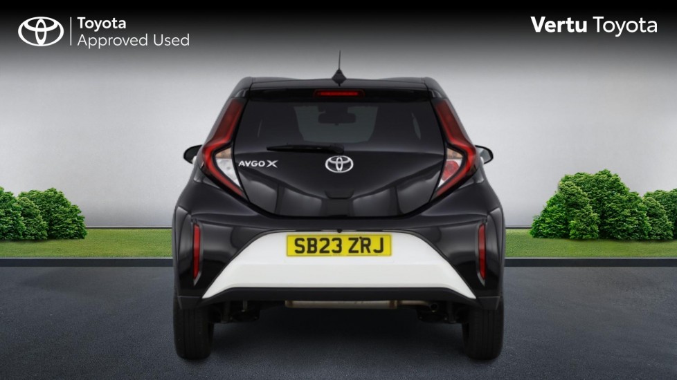 Toyota Aygo X 1.0 VVT-i Edge 5dr Petrol Hatchback - Image 26