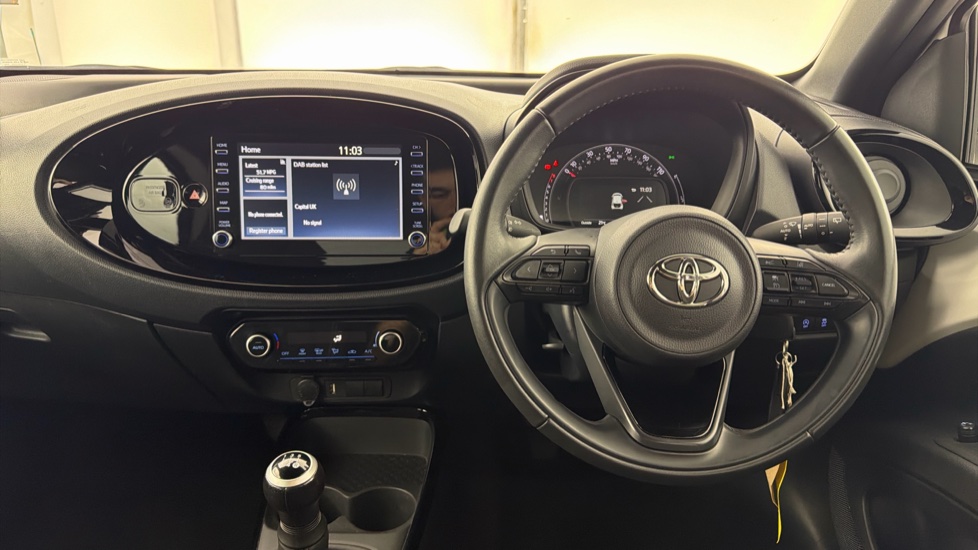 Toyota Aygo X 1.0 VVT-i Edge 5dr Petrol Hatchback - Image 7