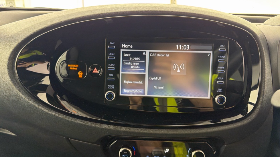 Toyota Aygo X 1.0 VVT-i Edge 5dr Petrol Hatchback - Image 9