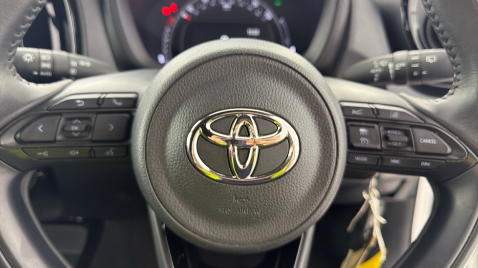 Toyota Aygo X 1.0 VVT-i Edge 5dr Petrol Hatchback - Image 10