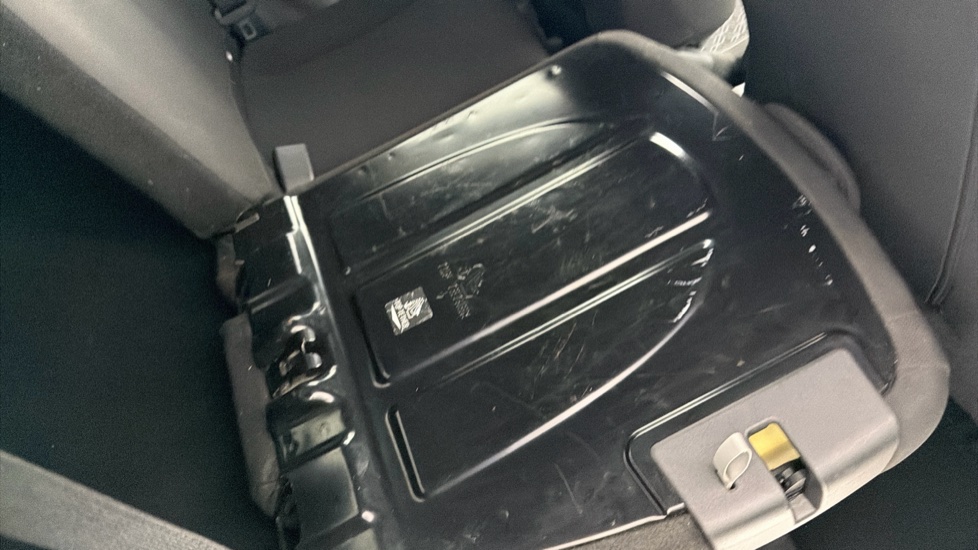 Toyota Aygo X 1.0 VVT-i Edge 5dr Petrol Hatchback - Image 18