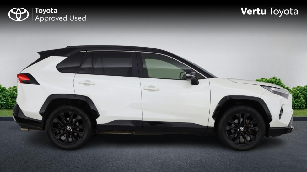 Toyota RAV4 2.5 VVT-i Hybrid Dynamic 5dr CVT Hybrid Estate - Image 23