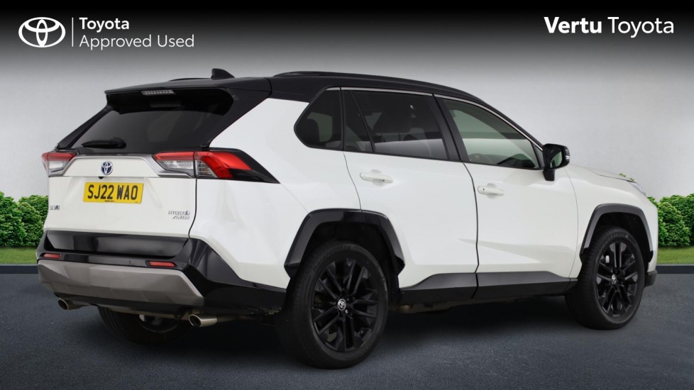 Toyota RAV4 2.5 VVT-i Hybrid Dynamic 5dr CVT Hybrid Estate - Image 2