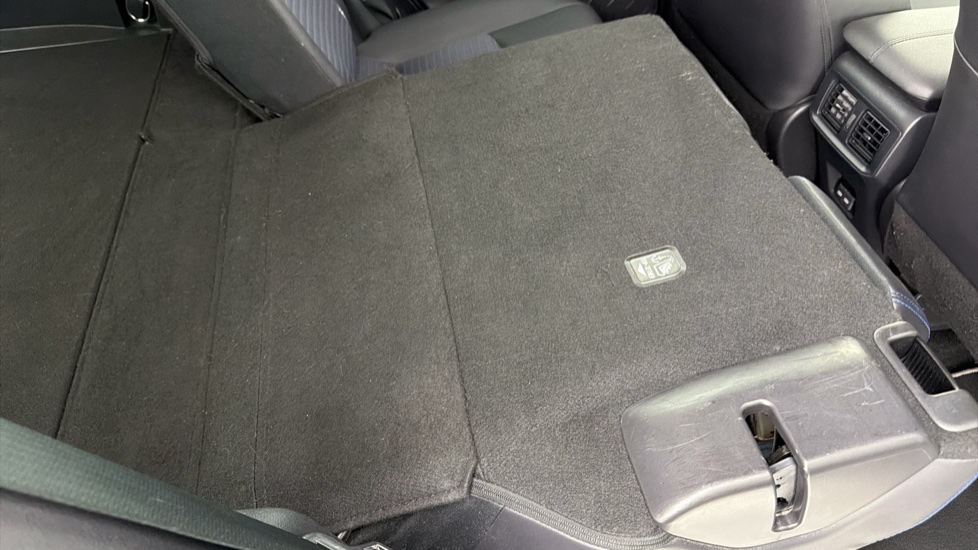 Toyota RAV4 2.5 VVT-i Hybrid Dynamic 5dr CVT Hybrid Estate - Image 18