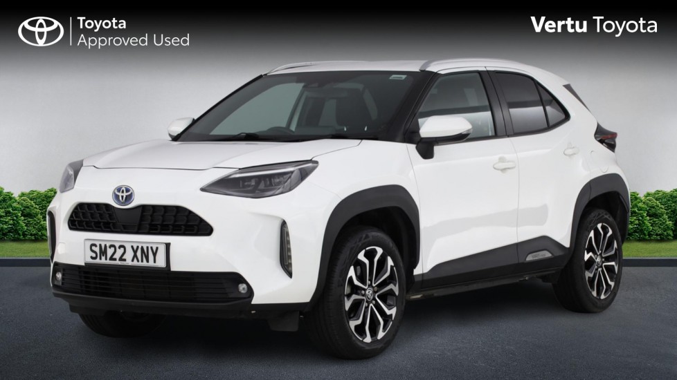 Toyota Yaris Cross 1.5 Hybrid Design 5dr CVT Hybrid Estate - Image 3