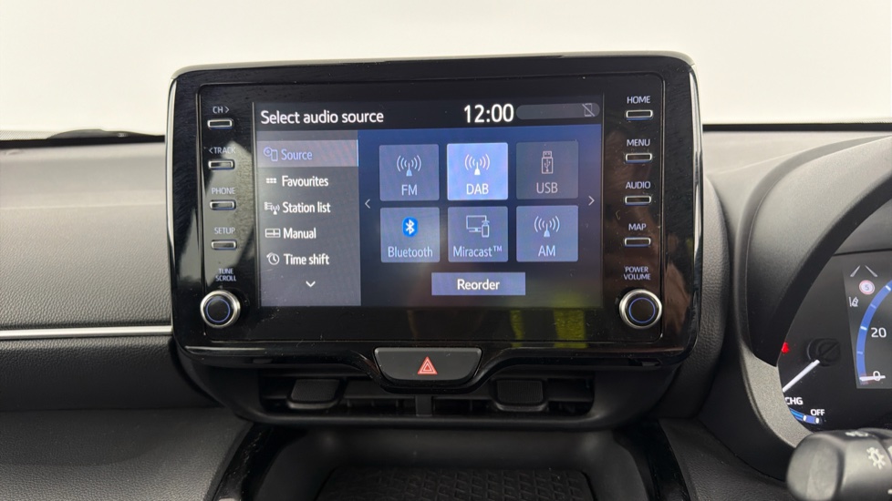 Toyota Yaris Cross 1.5 Hybrid Design 5dr CVT Hybrid Estate - Image 9