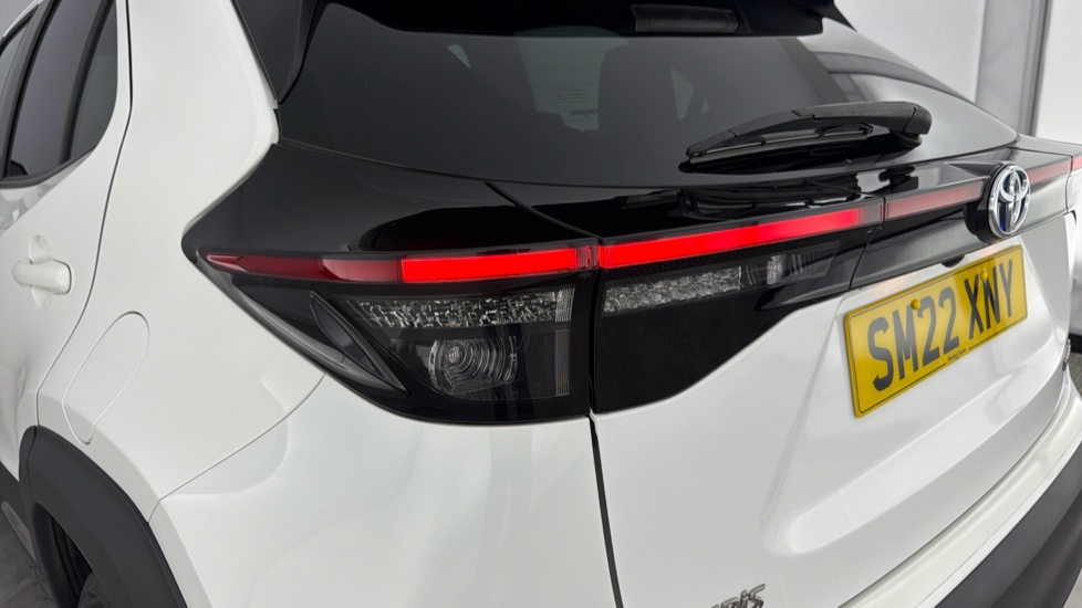 Toyota Yaris Cross 1.5 Hybrid Design 5dr CVT Hybrid Estate - Image 21