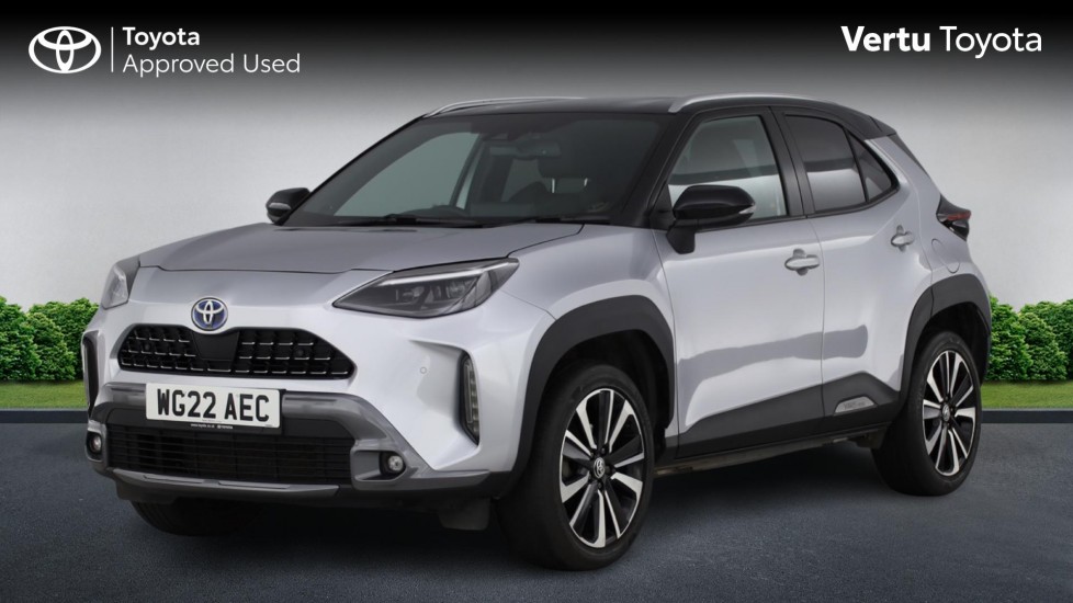Toyota Yaris Cross 1.5 Hybrid Premiere Edition 5dr CVT Hybrid Estate - Image 3