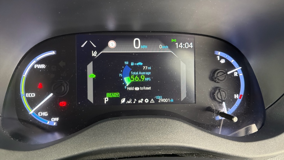 Toyota Yaris Cross 1.5 Hybrid Premiere Edition 5dr CVT Hybrid Estate - Image 11