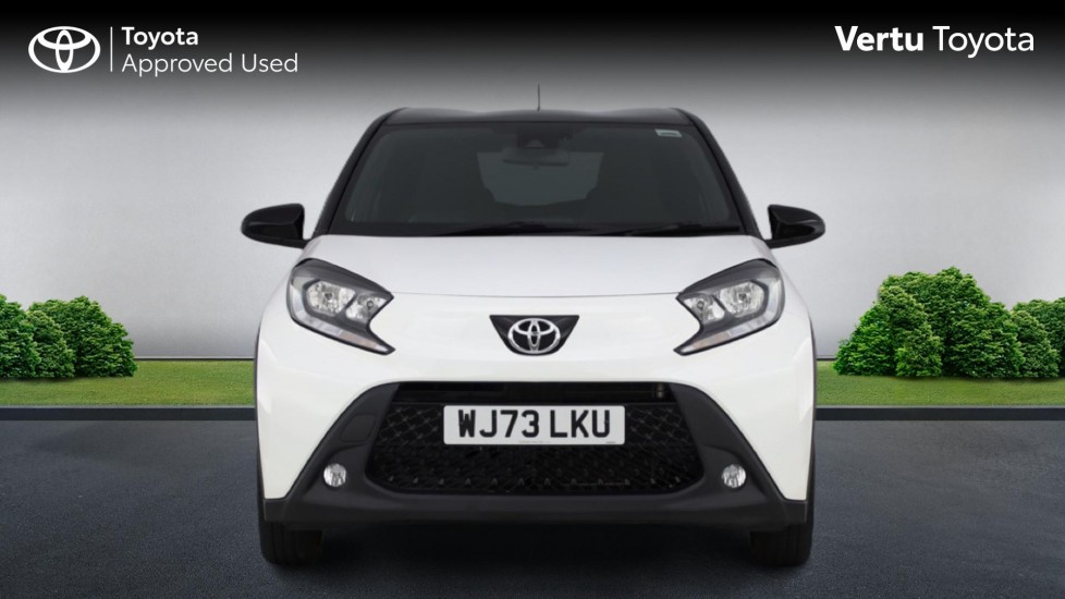 Toyota Aygo X 1.0 VVT-i Edge 5dr Petrol Hatchback - Image 22