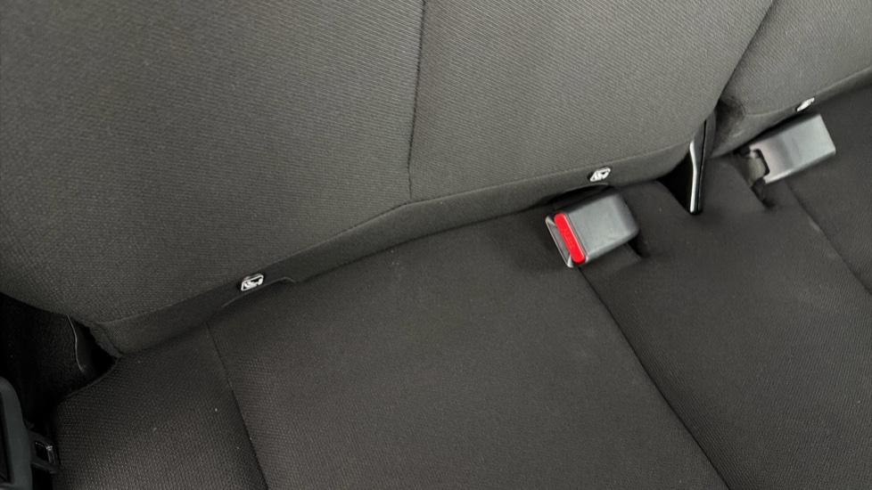 Toyota Aygo X 1.0 VVT-i Edge 5dr Petrol Hatchback - Image 14