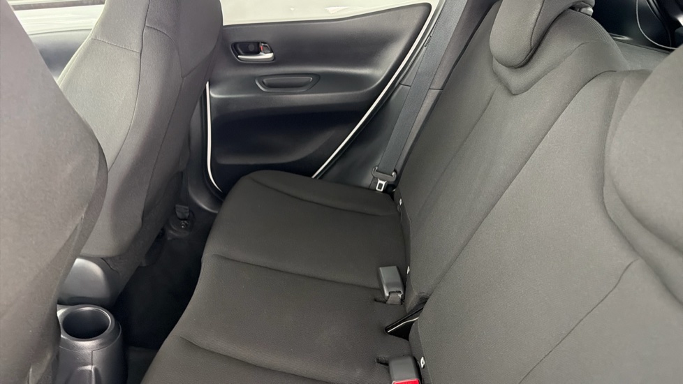 Toyota Aygo X 1.0 VVT-i Edge 5dr Petrol Hatchback - Image 15