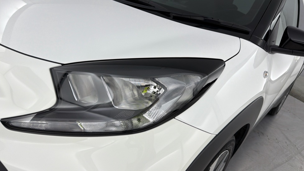 Toyota Aygo X 1.0 VVT-i Edge 5dr Petrol Hatchback - Image 20