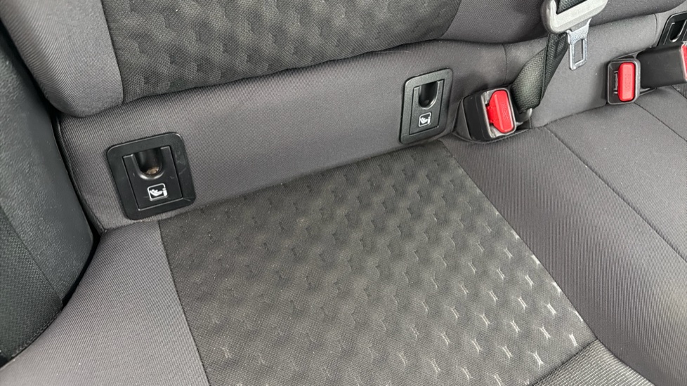 Toyota Corolla 1.8 VVT-i Hybrid Icon 5dr CVT Hybrid Estate - Image 14