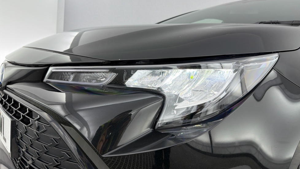 Toyota Corolla 1.8 VVT-i Hybrid Icon 5dr CVT Hybrid Estate - Image 20