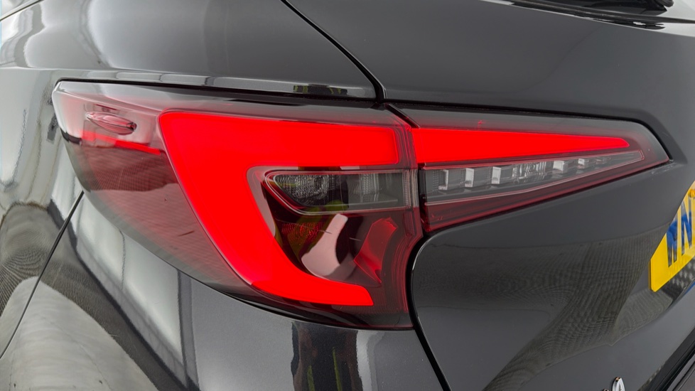Toyota Corolla 1.8 VVT-i Hybrid Icon 5dr CVT Hybrid Estate - Image 21