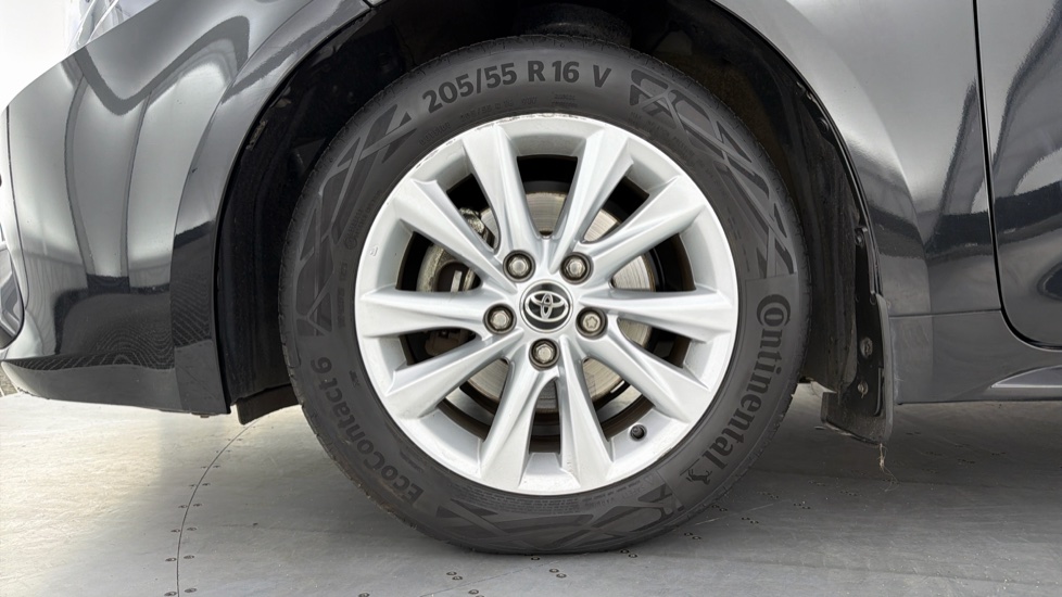 Toyota Corolla 1.8 VVT-i Hybrid Icon 5dr CVT Hybrid Estate - Image 25