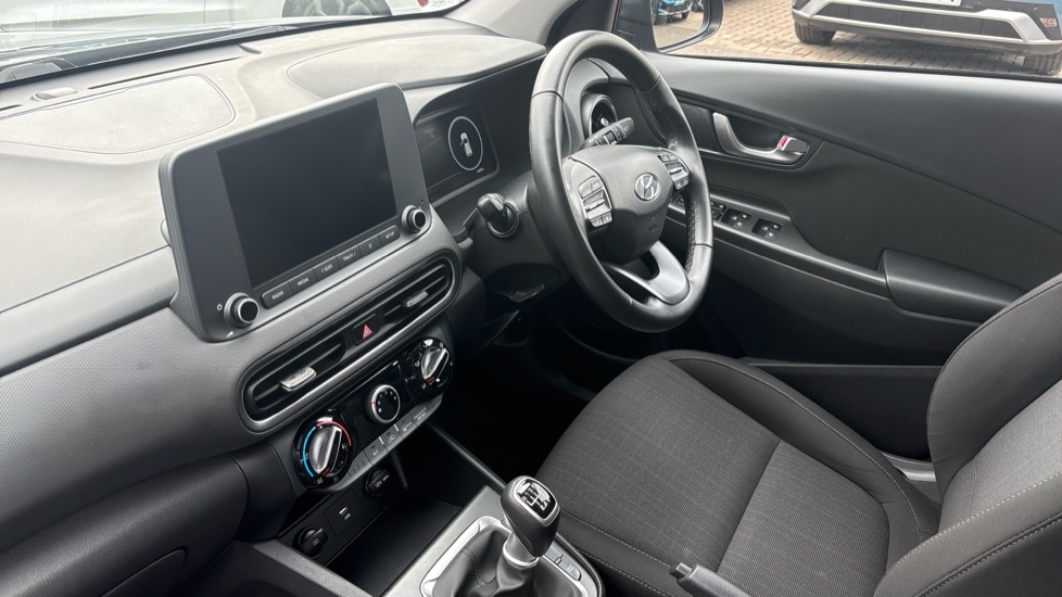 Hyundai KONA 1.0 TGDi 48V MHEV SE Connect 5dr Petrol Hatchback - Image 9