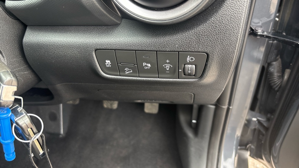 Hyundai KONA 1.0 TGDi 48V MHEV SE Connect 5dr Petrol Hatchback - Image 44