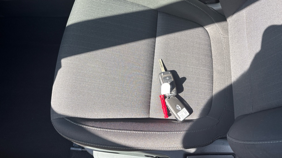 Hyundai KONA 1.0 TGDi 48V MHEV SE Connect 5dr Petrol Hatchback - Image 20