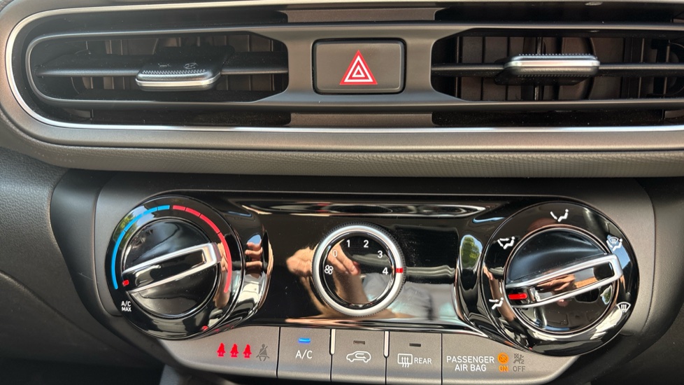 Hyundai KONA 1.0 TGDi 48V MHEV SE Connect 5dr Petrol Hatchback - Image 22