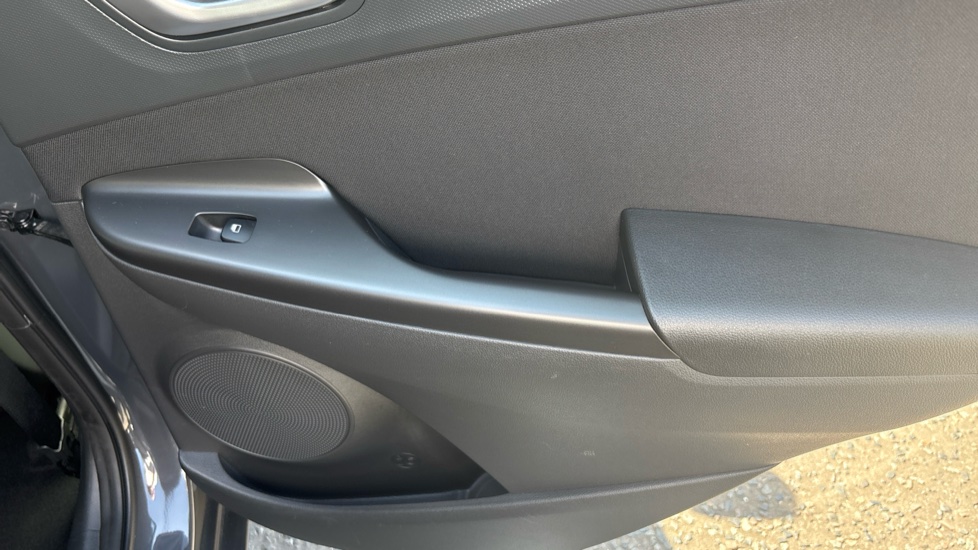 Hyundai KONA 1.0 TGDi 48V MHEV SE Connect 5dr Petrol Hatchback - Image 40