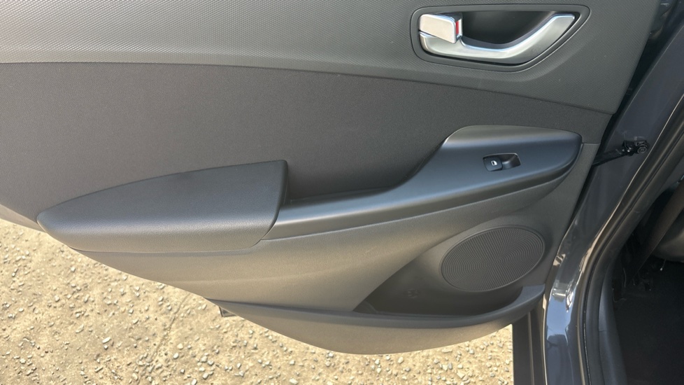 Hyundai KONA 1.0 TGDi 48V MHEV SE Connect 5dr Petrol Hatchback - Image 50