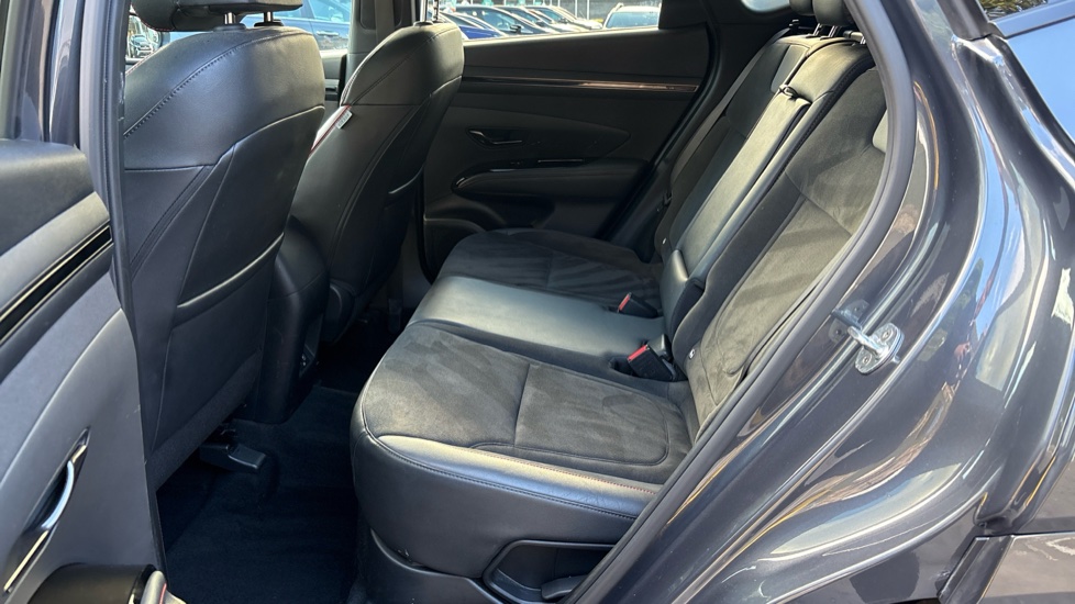 Hyundai TUCSON 1.6 TGDi Hybrid 230 N Line 5dr 2WD Auto Hybrid Estate - Image 16