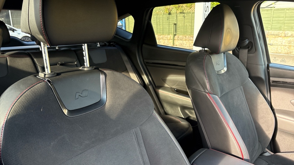 Hyundai TUCSON 1.6 TGDi Hybrid 230 N Line 5dr 2WD Auto Hybrid Estate - Image 49