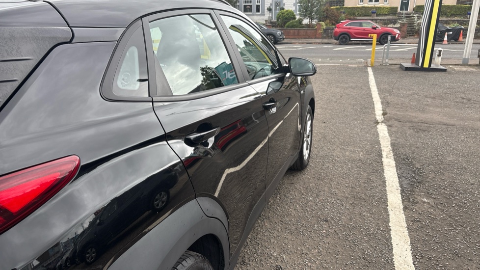 Hyundai KONA 1.0 TGDi 48V MHEV SE Connect 5dr Petrol Hatchback - Image 24