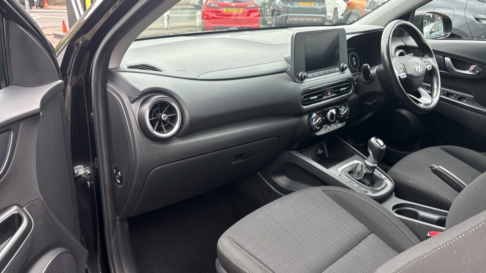 Hyundai KONA 1.0 TGDi 48V MHEV SE Connect 5dr Petrol Hatchback - Image 27