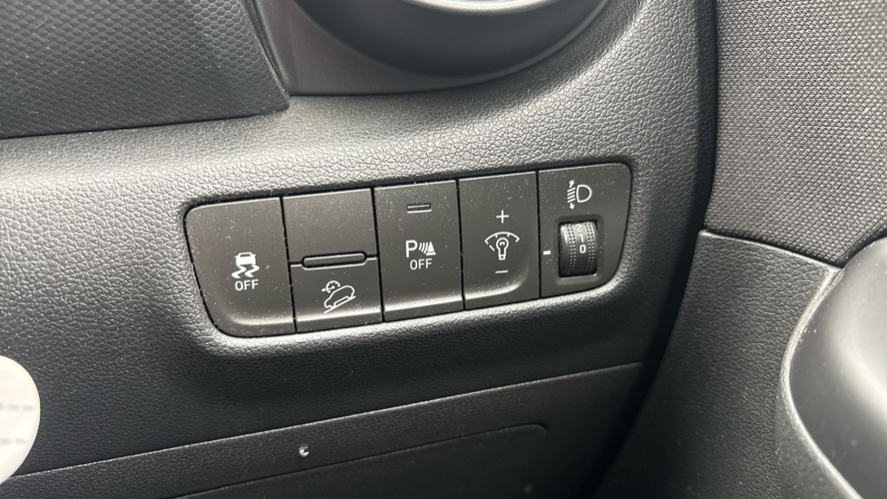 Hyundai KONA 1.0 TGDi 48V MHEV SE Connect 5dr Petrol Hatchback - Image 29