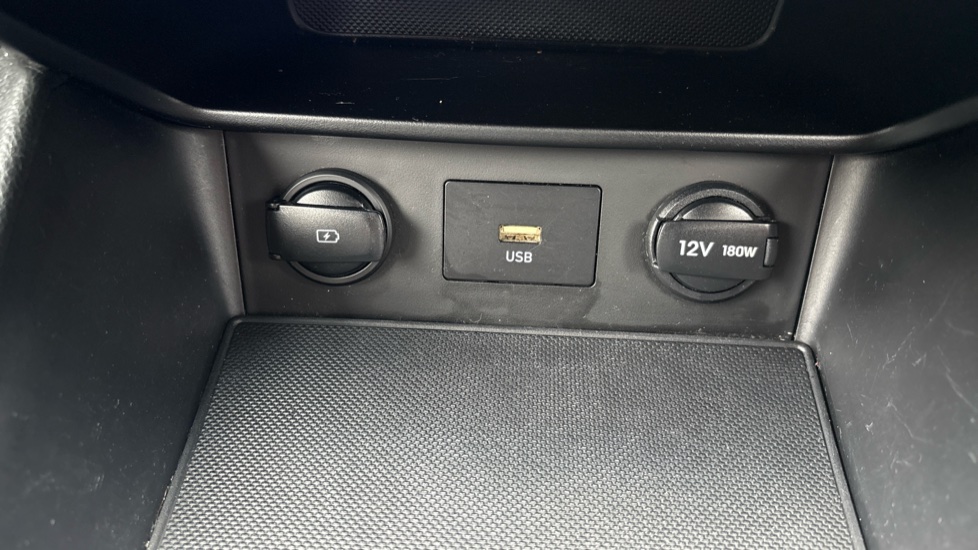 Hyundai KONA 1.0 TGDi 48V MHEV SE Connect 5dr Petrol Hatchback - Image 35