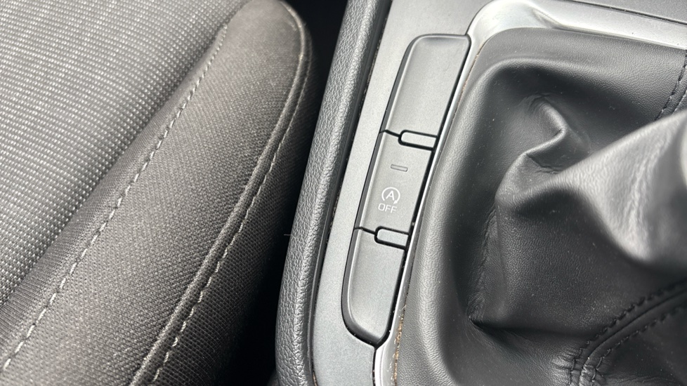 Hyundai KONA 1.0 TGDi 48V MHEV SE Connect 5dr Petrol Hatchback - Image 36