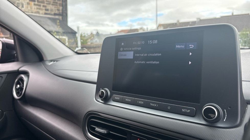Hyundai KONA 1.0 TGDi 48V MHEV SE Connect 5dr Petrol Hatchback - Image 41