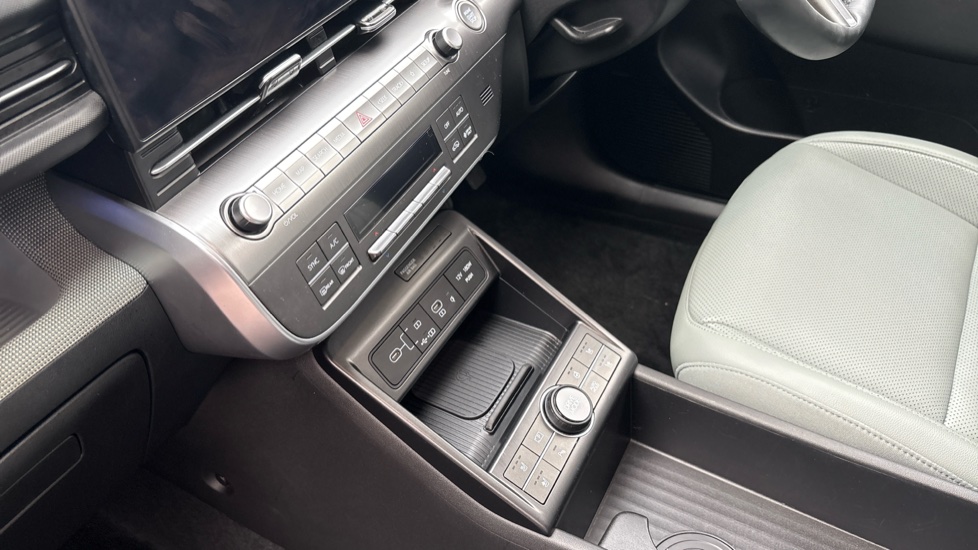 Hyundai KONA 1.6 Hybrid 138 Ultimate 5dr DCT Hybrid Hatchback - Image 13