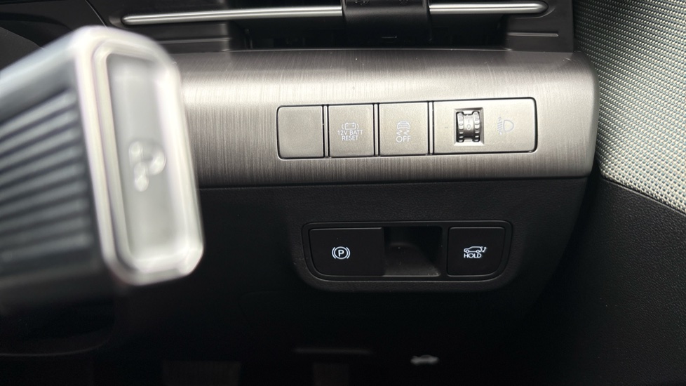 Hyundai KONA 1.6 Hybrid 138 Ultimate 5dr DCT Hybrid Hatchback - Image 41