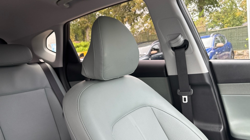 Hyundai KONA 1.6 Hybrid 138 Ultimate 5dr DCT Hybrid Hatchback - Image 49