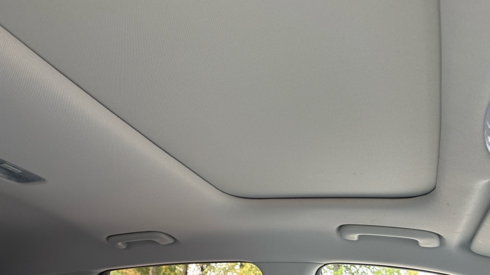 Hyundai KONA 1.6 Hybrid 138 Ultimate 5dr DCT Hybrid Hatchback - Image 50