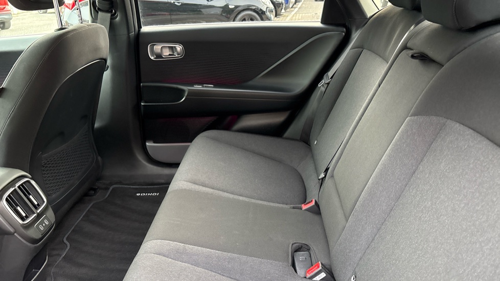 Hyundai IONIQ 6 168kW Premium 77kWh 4dr Auto Electric Saloon - Image 16
