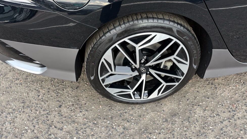 Hyundai IONIQ 6 168kW Premium 77kWh 4dr Auto Electric Saloon - Image 37