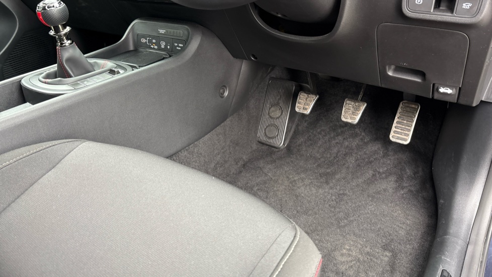 Hyundai KONA 1.6T 138 N Line 5dr Petrol Hatchback - Image 56